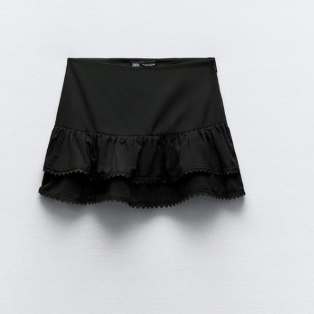 Zara black ruffled mini skirt XS